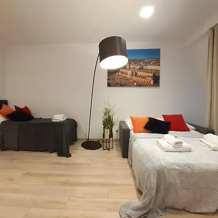 Апартаменты Old Town - B20 *
